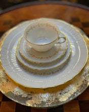 Load image into Gallery viewer, Ginori 1735 Porcelain place setting for 12