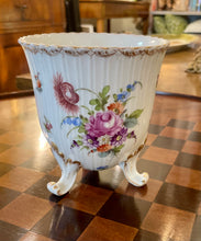 Load image into Gallery viewer, Dresden Porcelain Cache-Pots
